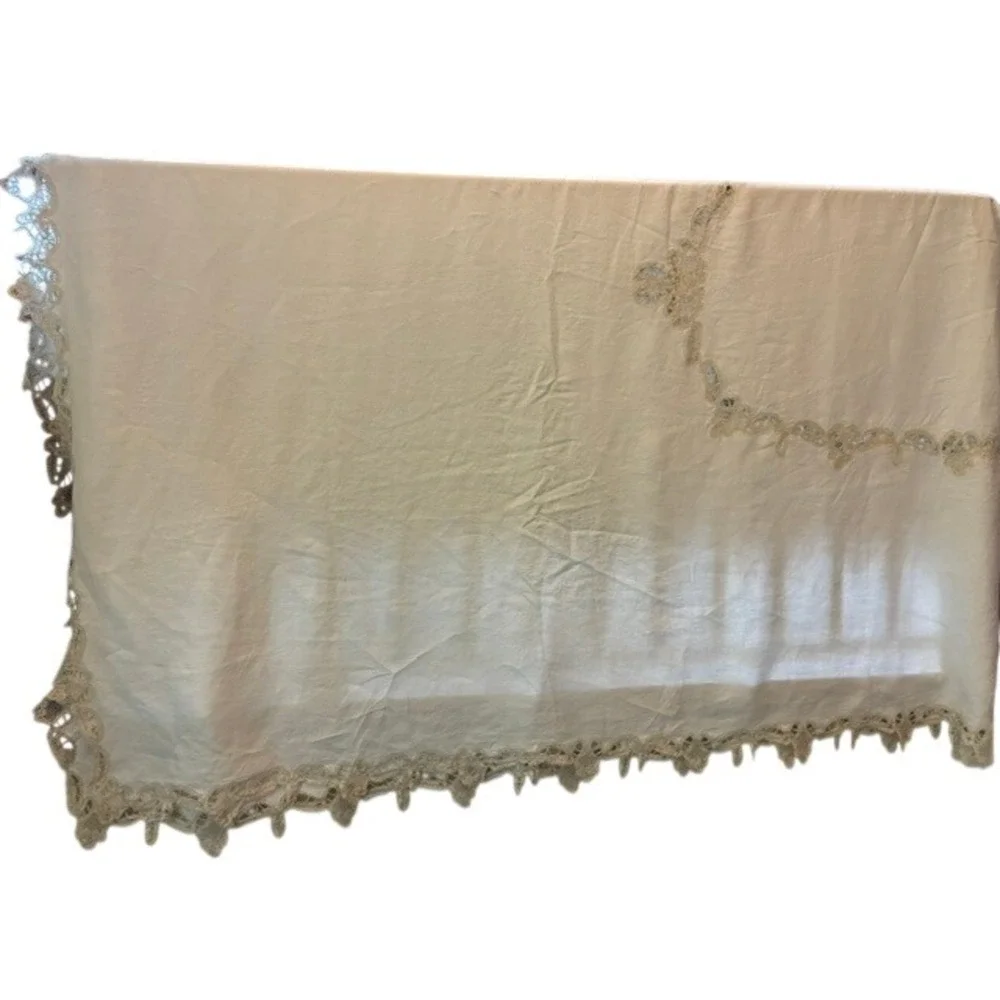 Vintage Tablecloth 152x70 White Excellent Lace Linen Embroidered